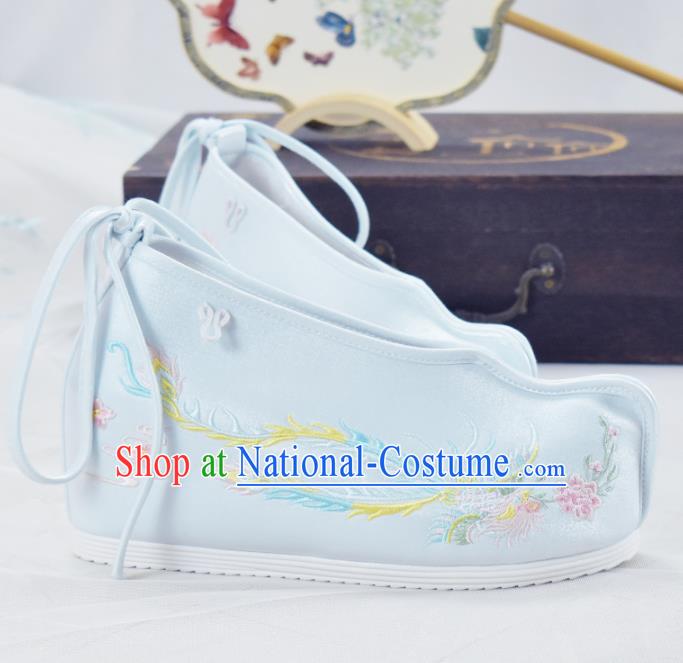 China Light Blue Cloth Shoes Traditional Princess Shoes Women Hanfu Shoes National Embroidered Shoes