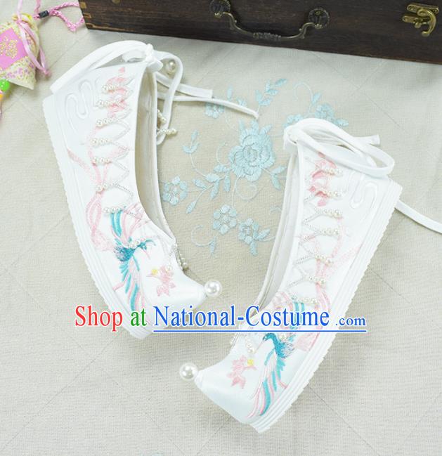 China Traditional Wedding White Cloth Shoes Women Xiu He Embroidered Shoes National Shoes