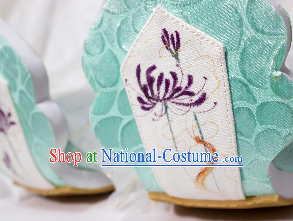 China Traditional Tang Dynasty Princess Shoes Classical Painting Manjusaka Shoes Handmade Light Green Brocade Shoes