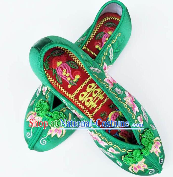 China Traditional Embroidered Shoes Wedding Green Satin Shoes Classical Xiuhe Shoes