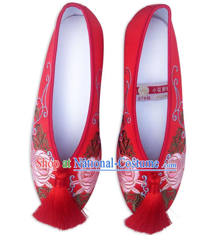 China Embroidered Rose Shoes Classical Xiu He Shoes Traditional Wedding Red Satin Shoes