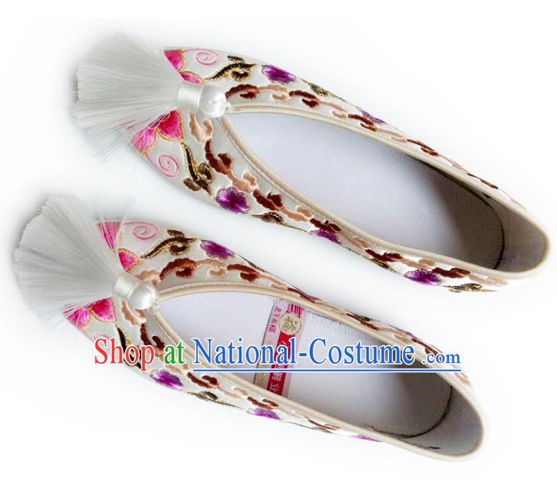 China Embroidered Plum Blossom Shoes Classical Wedding Xiu He Shoes Traditional White Satin Shoes