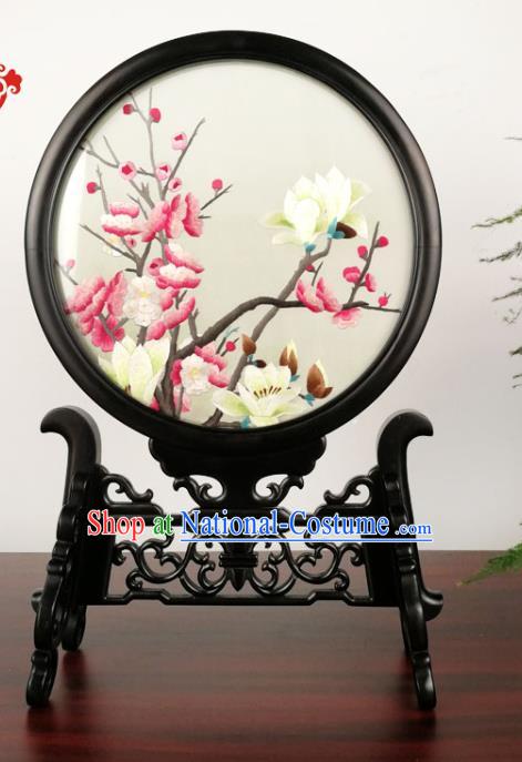 China Traditional Handmade Blackwood Desk Ornament Suzhou Embroidery Plum Mangnolia Table Screen