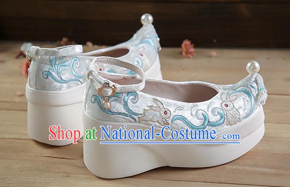 China White Velvet Shoes Traditional Hanfu Shoes Embroidered Rabbit Platform Shoes