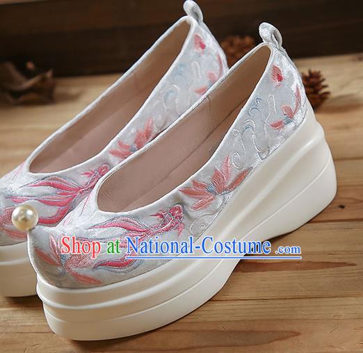 China Embroidered Lotus Fish Shoes White Velvet Shoes Traditional Hanfu Platform Shoes