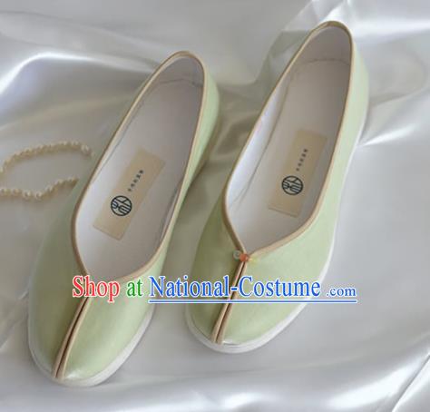 China Traditional Hanfu Light Green Satin Shoes Women Shoes National Shoes