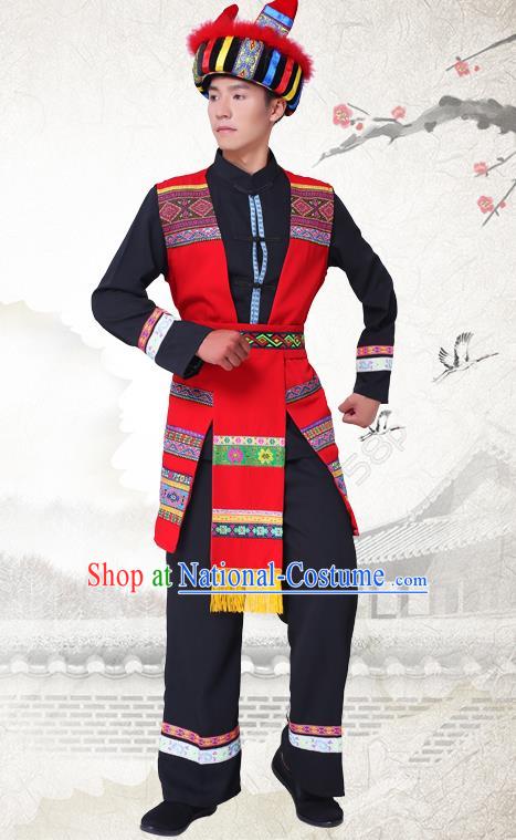 China Yao Nationality Wedding Costumes Guangxi Province Ethnic Minority Bridegroom Outfits and Headwear