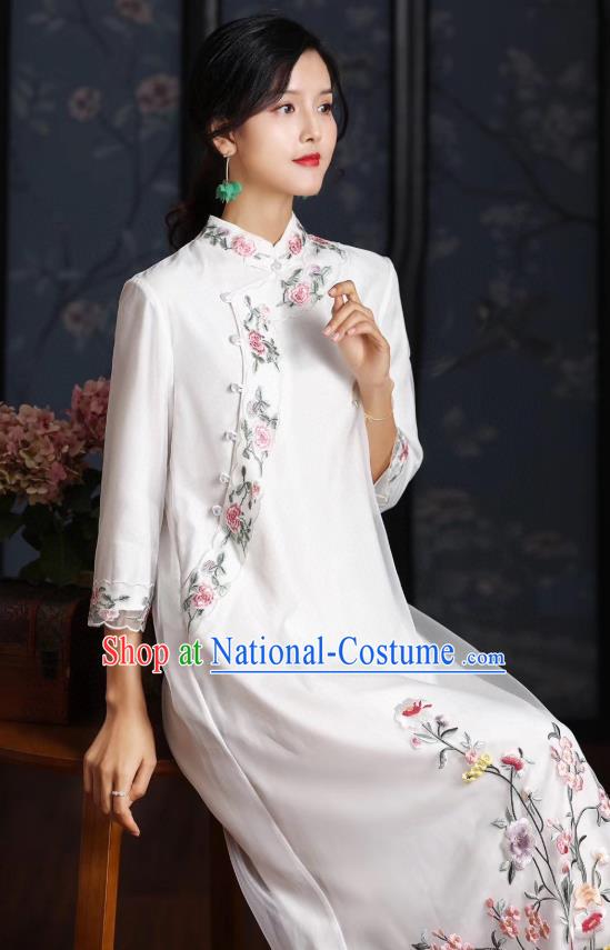 Chinese Traditional Women Cheongsam National Classical Embroidered White Organza Qipao Dress