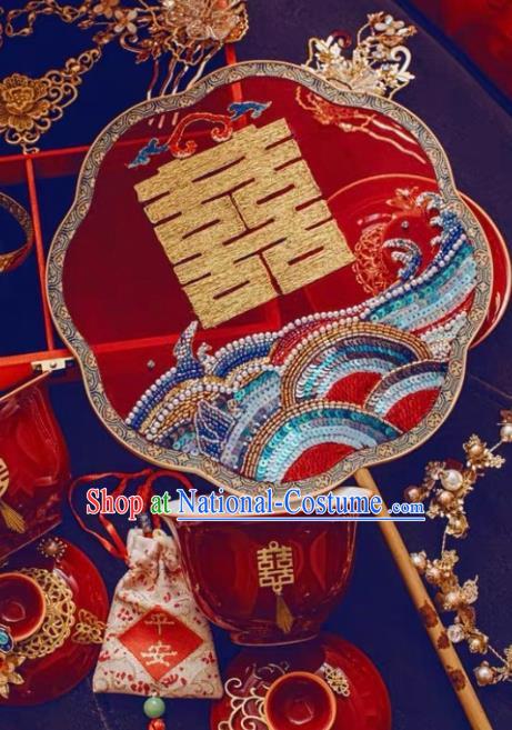 China Handmade Wedding Palace Fan Bride Embroidered Fan Traditional Red Silk Fan