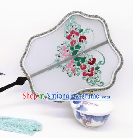 China Traditional Hanfu Fans Suzhou Embroidery Palace Fan Handmade Silk Fan