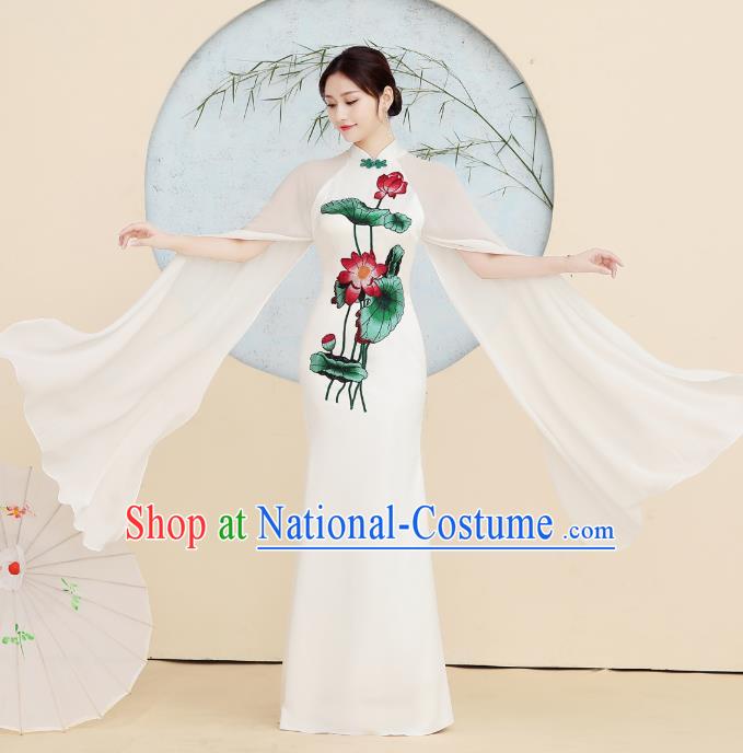 China Catwalks Embroidery Lotus Qipao Dress Stage Performance White Chiffon Cheongsam Woman Solo Chorus Clothing