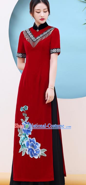 China Catwalks Red Qipao Dress Stage Performance Embroidery Peony Cheongsam Woman Ao Dai Clothing