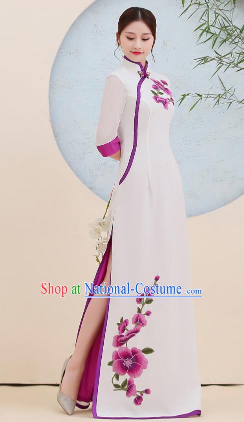 China Embroidery Peach Blossom White Cheongsam Stage Show Clothing Woman Classical Dance Qipao Dress