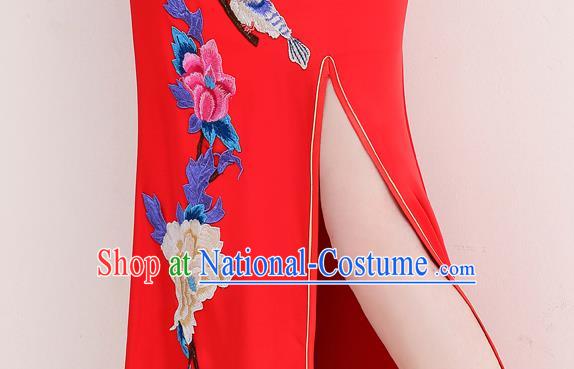 China Woman Wedding Red Satin Qipao Dress Catwalks Embroidery Peony Cheongsam Stage Show Clothing