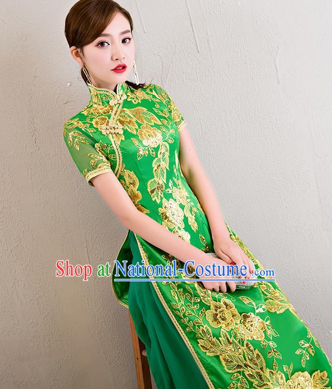 China Classical Dance Lace Sequins Green Qipao Dress Catwalks Show Aodai Cheongsam