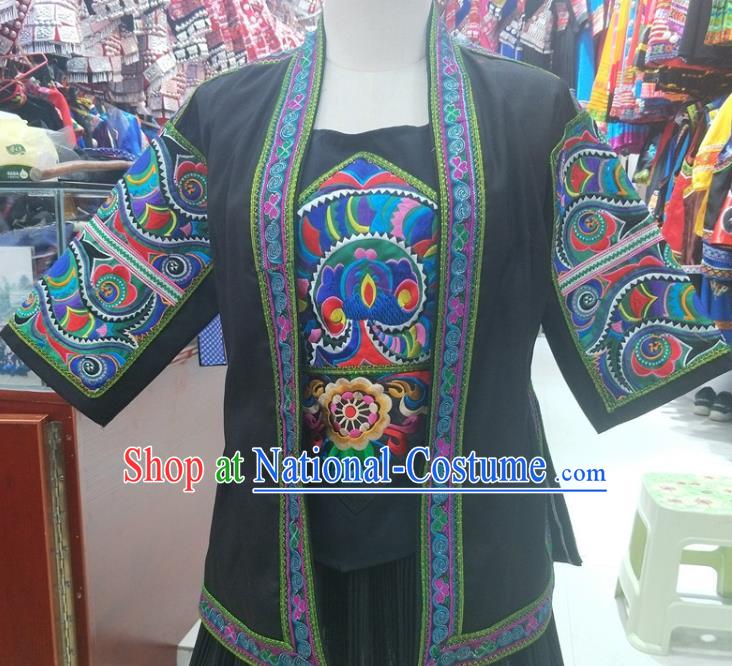 Chinese Ethnic Folk Dance Costumes Traditional Guizhou Miao National Minority Stage Performance Embroidery Clothing