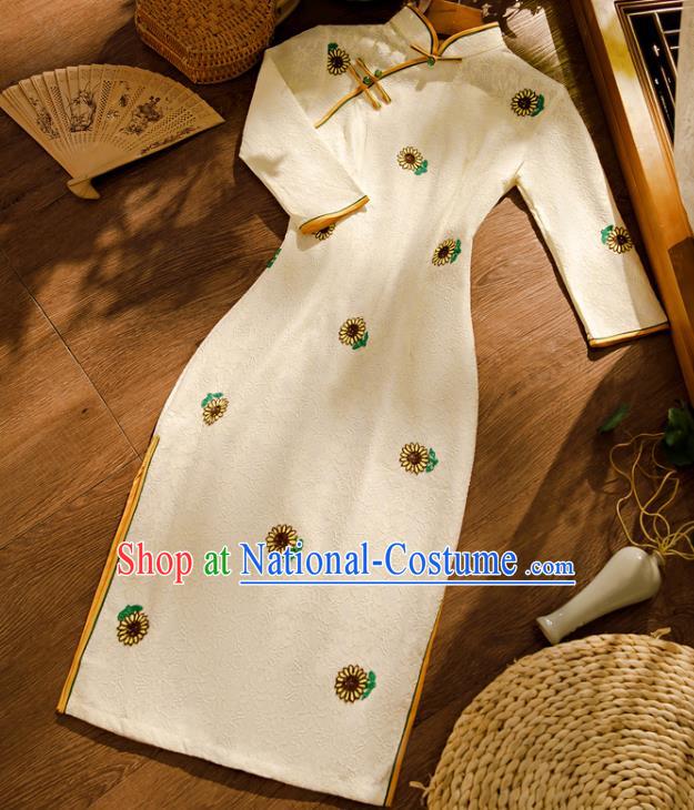 Chinese Traditional Young Lady Cheongsam Classical Printing Sunflowers White Lace Qipao Dress