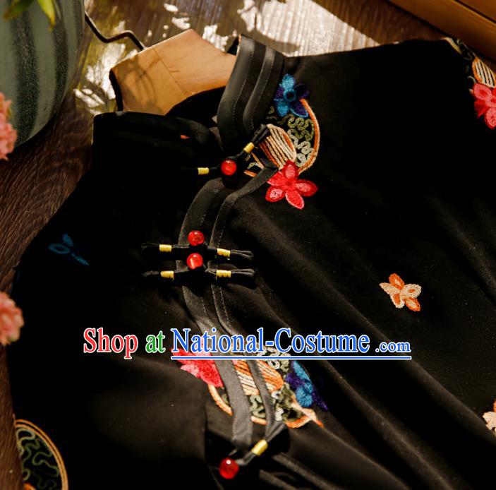 Chinese Traditional Black Cheongsam Clothing Classical Embroidered Qipao Dress