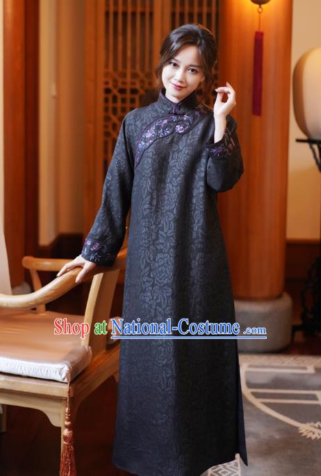 China National Female Embroidered Dark Purple Cheongsam Classical Silk Qipao Dress