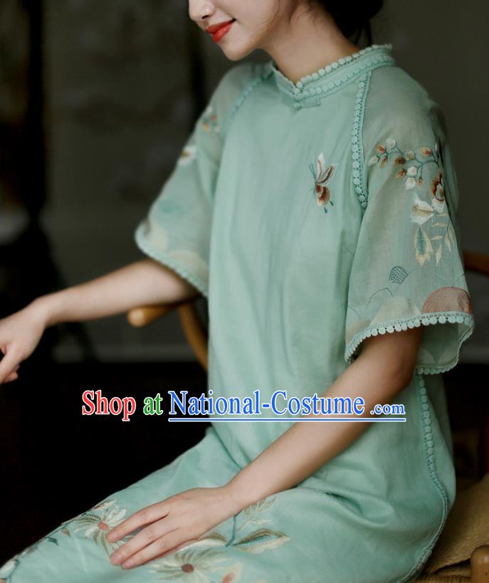 China Classical Embroidered Green Cheongsam Costume Traditional Young Lady Qipao Dress