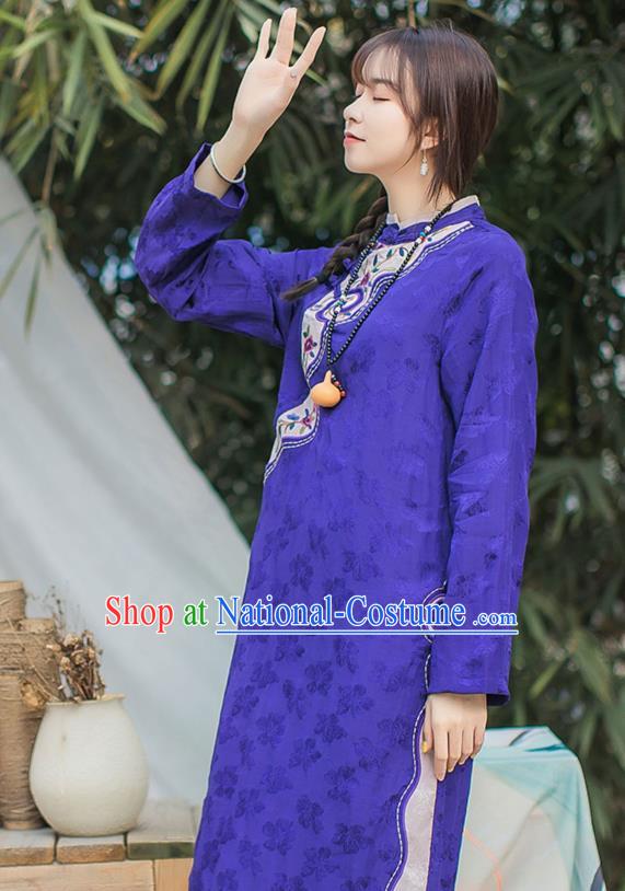 China Traditional Young Lady Slant Opening Qipao Dress Classical Embroidered Purple Cheongsam