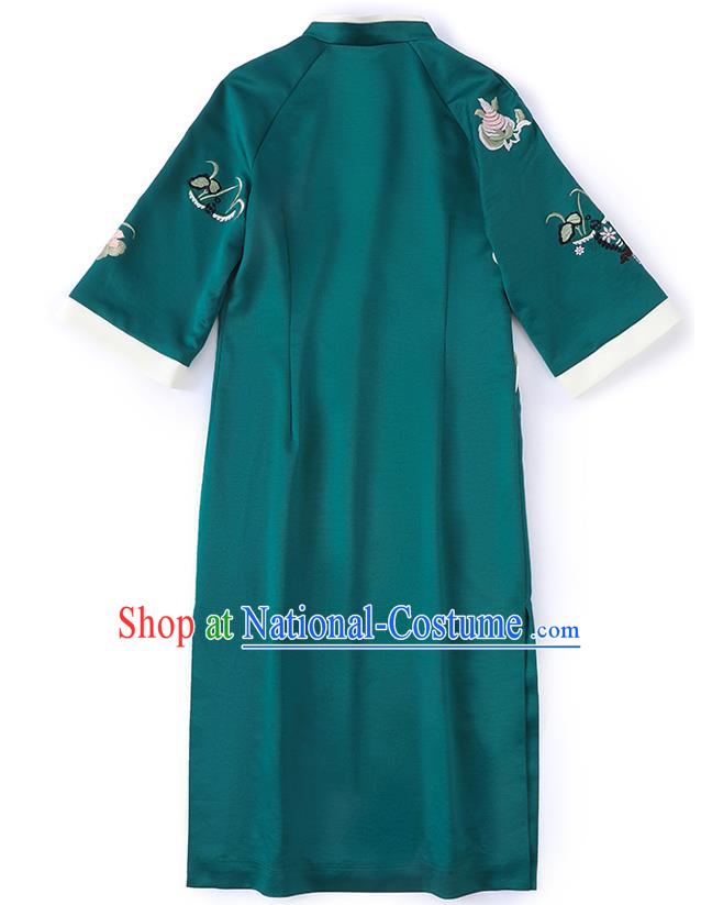 China Traditional Tang Suit Qipao Dress Classical Embroidered Green Silk Cheongsam