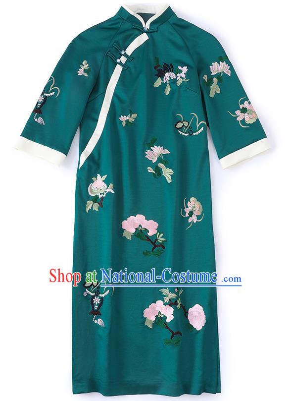 China Traditional Tang Suit Qipao Dress Classical Embroidered Green Silk Cheongsam