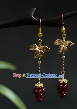 China Traditional Cheongsam Garnet Grape Ear Accessories Handmade Earrings Jewelry