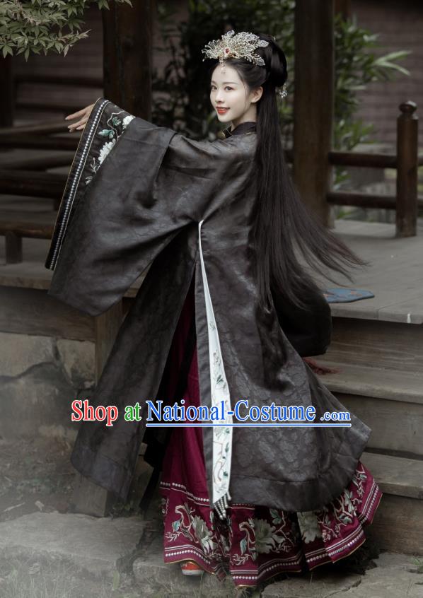 China Ancient Royal Princess Hanfu Dress Apparels Traditional Ming Dynasty Court Woman Historical Clothing