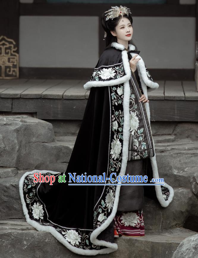 China Ancient Imperial Concubine Embroidered Black Cape Traditional Ming Dynasty Hanfu Cloak Clothing