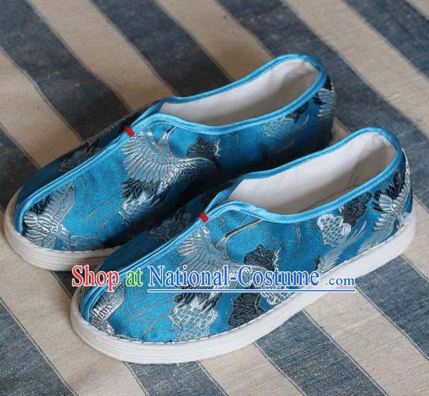 China Handmade Cloth Shoes National Woman Classical Cranes Pattern Blue Shoes