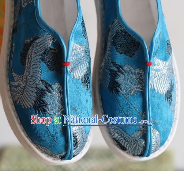 China Handmade Cloth Shoes National Woman Classical Cranes Pattern Blue Shoes