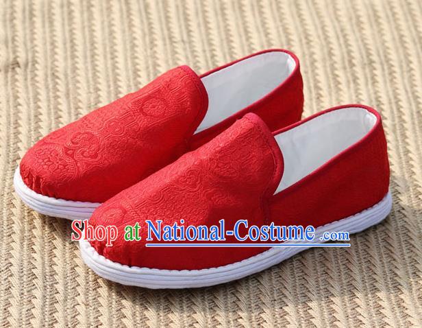 China Handmade Wedding Layered Cotton Sole Shoes National Woman Red Brocade Shoes