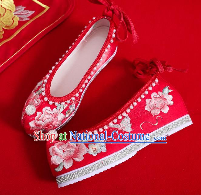 China Traditional Hanfu Pearls Shoes Handmade Wedding Red Satin Shoes National Embroidered Peony Shoes