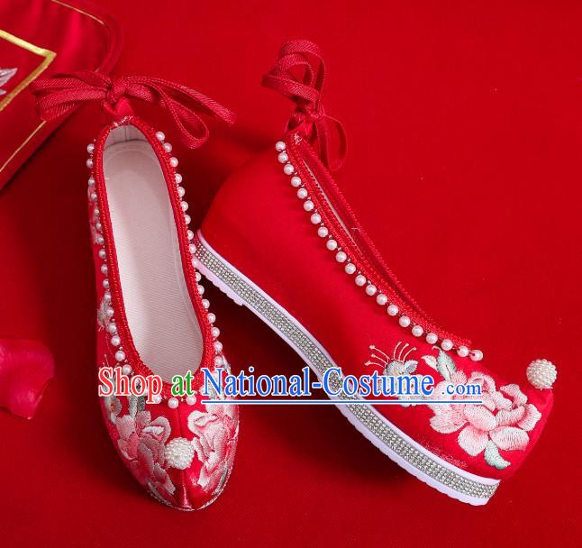 China Traditional Hanfu Pearls Shoes Handmade Wedding Red Satin Shoes National Embroidered Peony Shoes