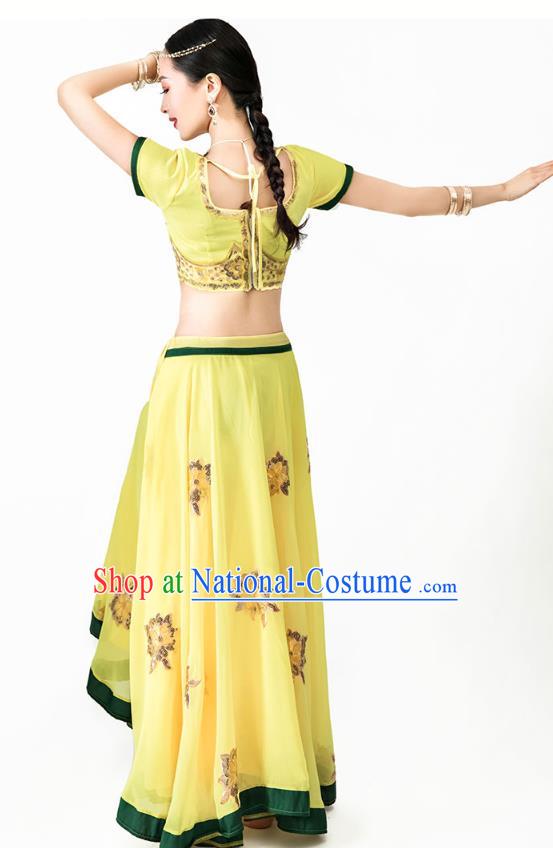 Indian Traditional Lehenga Clothing Yellow Top and Skirt Asian India Bollywood Dance Clothing