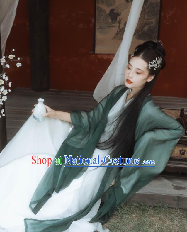 China Ancient Female Swordsman Green Hanfu Dress Traditional Jin Dynasty Young Beauty Historical Clothing