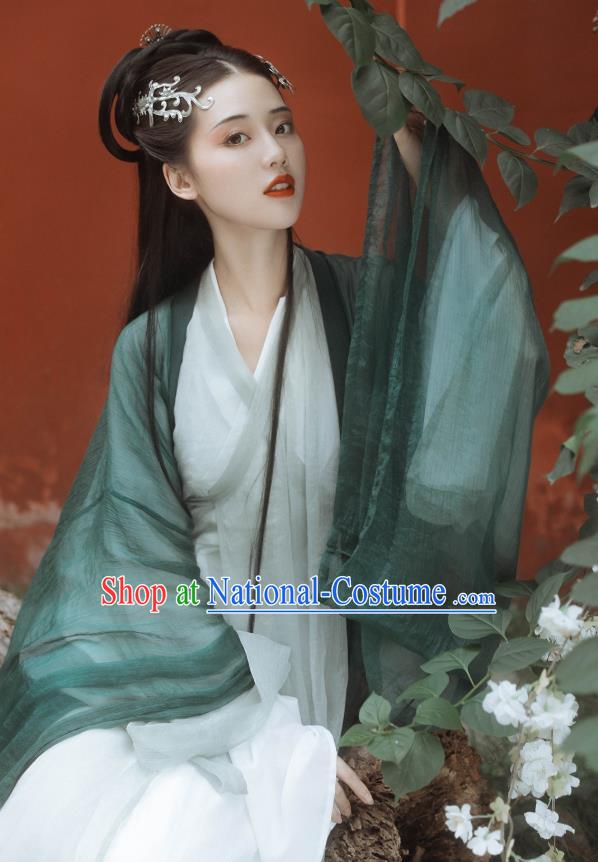 China Ancient Female Swordsman Green Hanfu Dress Traditional Jin Dynasty Young Beauty Historical Clothing