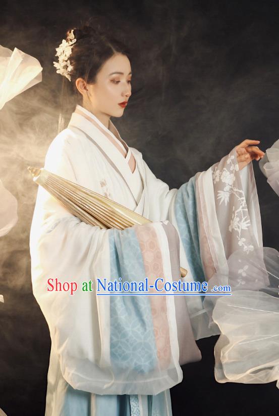 China Traditional Jin Dynasty Court Beauty Historical Clothing Ancient Imperial Concubine Hanfu Dress Apparels