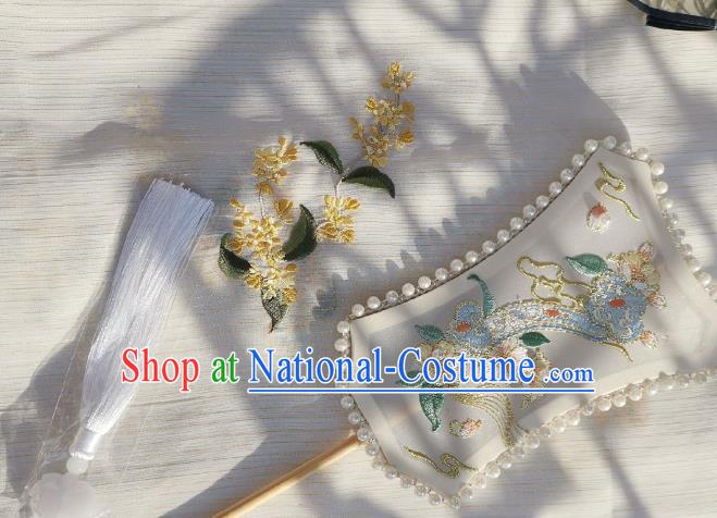 China Traditional Jin Dynasty Court Princess Fan Handmade Embroidered Palace Fan Classical White Silk Fan