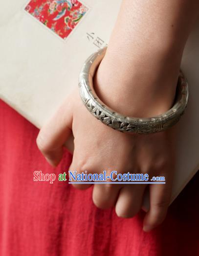 Chinese National Silver Carving Bracelet Traditional Wristlet Accessories