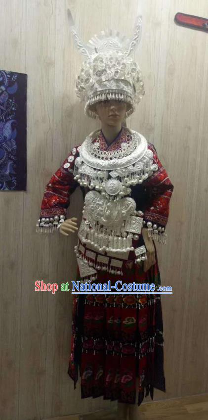 China Miao Ethnic Wedding Costumes Traditional Hmong Nationality Bride Clothing and Headdress