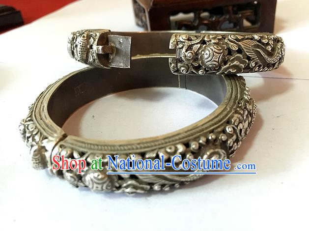 Handmade China Ethnic Silver Carving Dragon Bangle National Bracelet Accessories