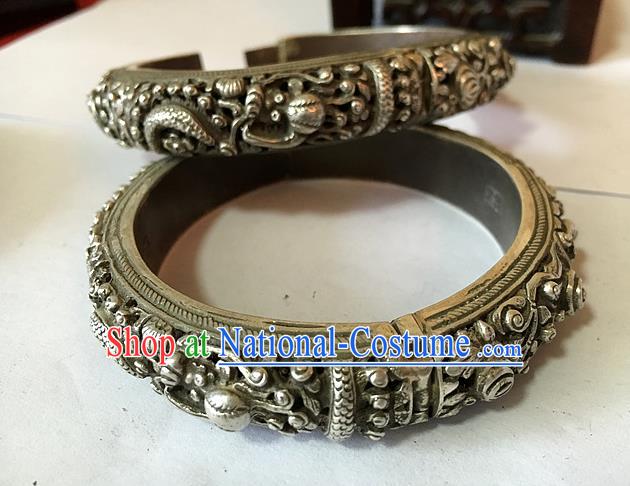 Handmade China Ethnic Silver Carving Dragon Bangle National Bracelet Accessories