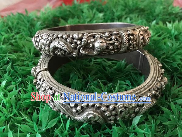 Handmade China Ethnic Silver Carving Dragon Bangle National Bracelet Accessories