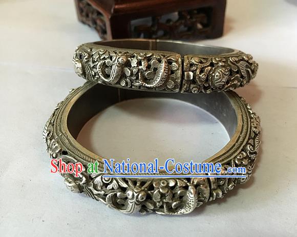 Handmade China Ethnic Silver Carving Dragon Bangle National Bracelet Accessories