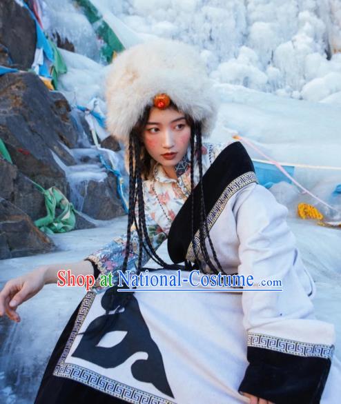 China Traditional Xizang Stage Performance White Tibetan Robe Zang Nationality Folk Dance Clothing