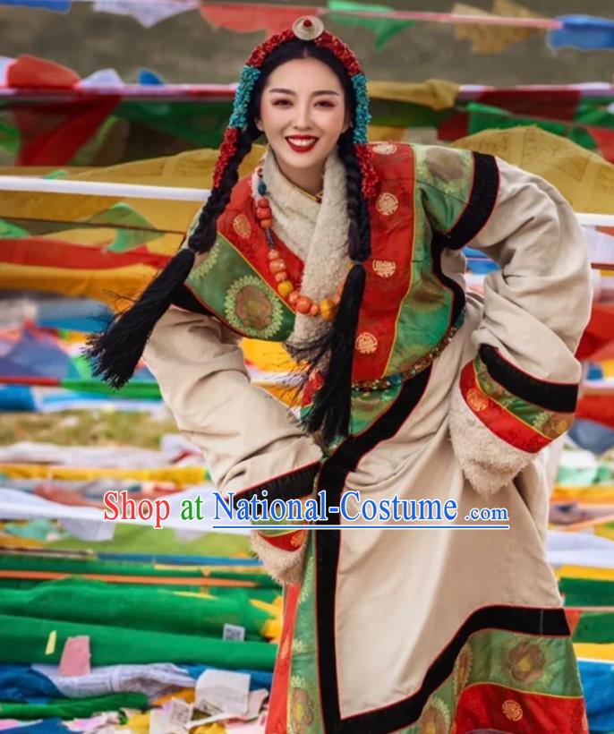 China Zang Nationality Folk Dance Suede Fabric Robe Traditional Xizang Tibetan Minority Woman Wedding Clothing