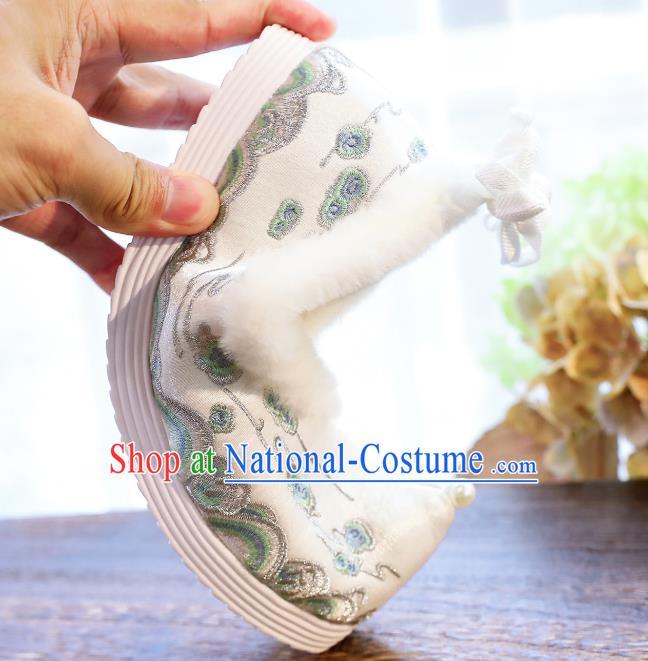 China National Embroidered White Cloth Shoes Traditional Winter Hanfu Shoes Handmade Ancient Princess Shoes