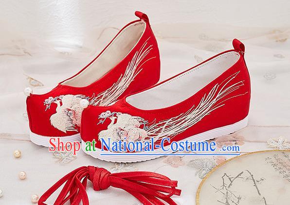 China National Embroidered Phoenix Red Cloth Shoes Traditional Hanfu Bow Shoes Handmade Princess Wedding Pearl Shoes